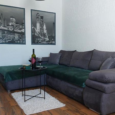 Apartment Zana Pirovac Exterior photo